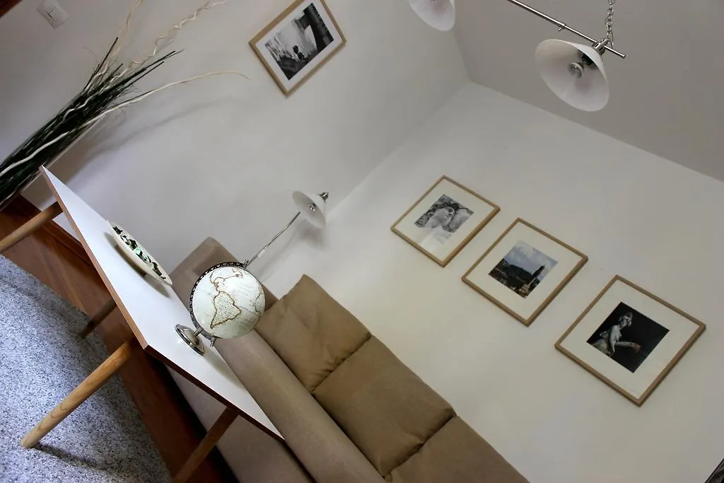 Dante'S Apartment Florencie 0*,